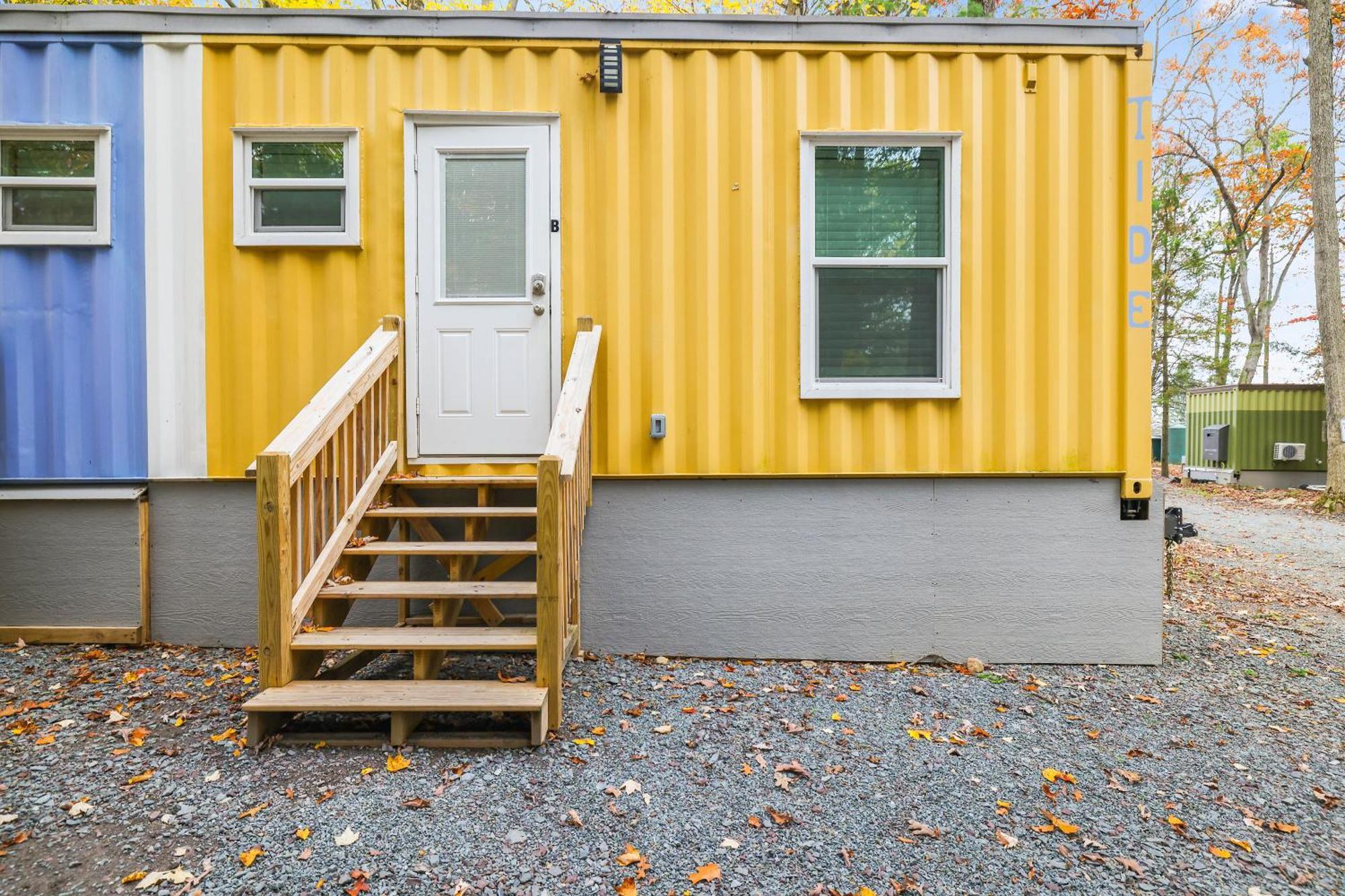 Camptel Poconos Lodging Albrightsville Exterior photo