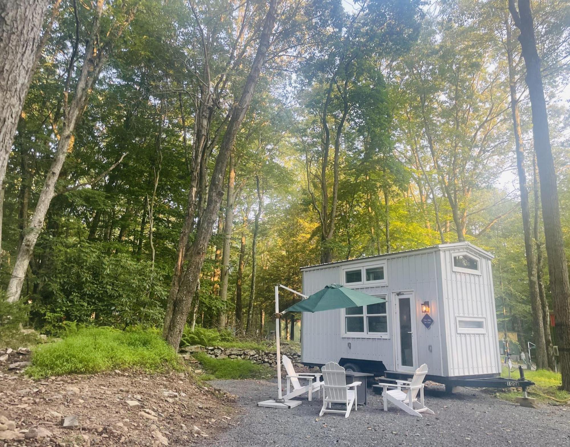 Camptel Poconos Lodging Albrightsville Exterior photo